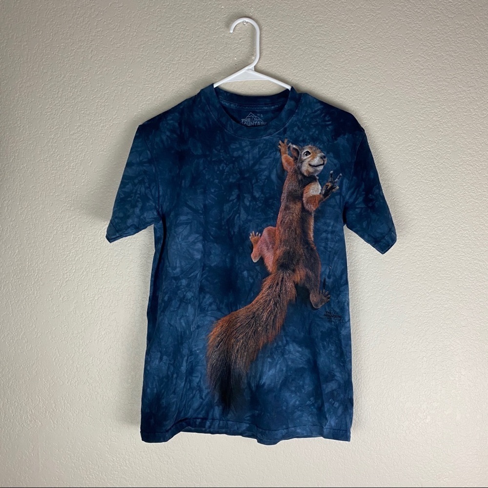 The Mountain Peace Squirrel Shirt Size Small